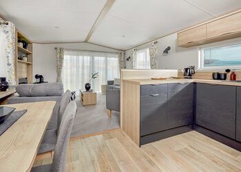 Sublime Caravan 2 - Shorefield Country Park, Milford-on-Sea, Nr Lymington