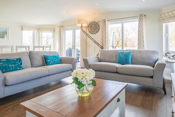 Signature 5 - Shorefield Country Park, Milford-on-Sea, Nr Lymington