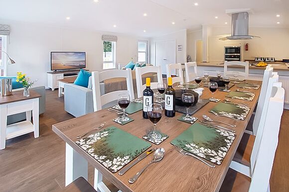 Signature 5 - Shorefield Country Park, Milford-on-Sea, Nr Lymington