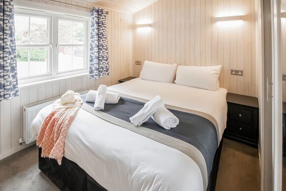 Signature 2 Plus Lodge - Shorefield Country Park, Milford-on-Sea, Nr Lymington