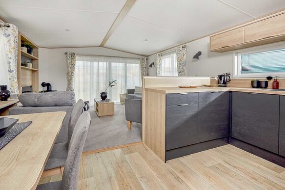 Sublime Caravan 2 - Shorefield Country Park, Milford-on-Sea, Nr Lymington