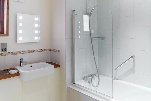 Silver Birch 2 (Pet) - Sherwood Forest Lodges, Sherwood Forest, Nr Edwinstowe