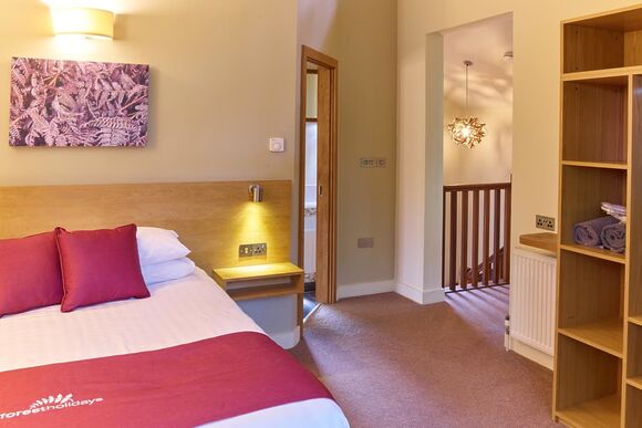 Golden Oak 1 (Pet) - Sherwood Forest Lodges, Sherwood Forest, Nr Edwinstowe