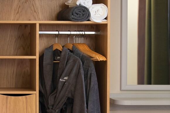 Golden Oak 4 (Pet) - Sherwood Forest Lodges, Sherwood Forest, Nr Edwinstowe