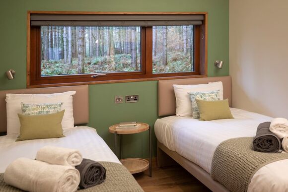 New Golden Oak 4 (Pet) - Sherwood Forest Lodges, Sherwood Forest, Nr Edwinstowe