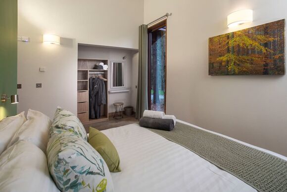 New Golden Oak 2 (Pet) - Sherwood Forest Lodges, Sherwood Forest, Nr Edwinstowe