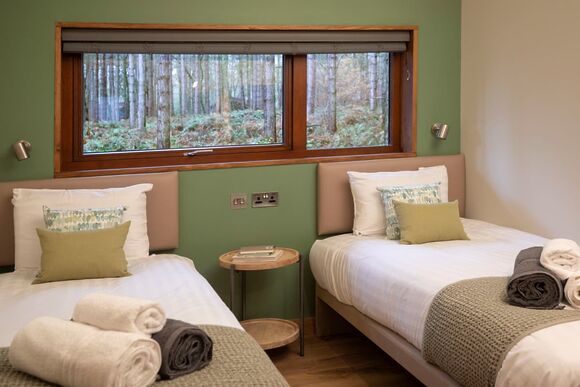 New Golden Oak 2 - Sherwood Forest Lodges, Sherwood Forest, Nr Edwinstowe