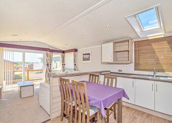 Lakeside 10 Superior - Shear Barn Holiday Park, Hastings 