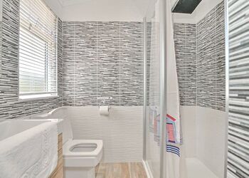 Lakeside 7 Superior - Shear Barn Holiday Park, Hastings 