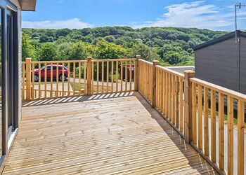 Lakeside 3 Platinum - Shear Barn Holiday Park, Hastings 