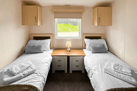 Lakeside 130 Adapted Caravan - Shear Barn Holiday Park, Hastings 