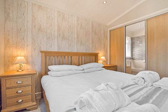 Lakeside 7 Superior - Shear Barn Holiday Park, Hastings 