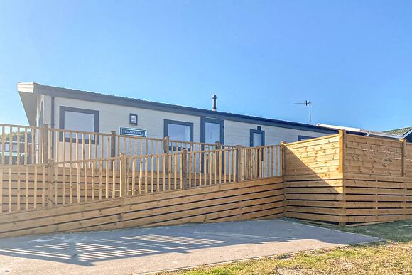 Lakeside 3 Platinum - Shear Barn Holiday Park, Hastings 