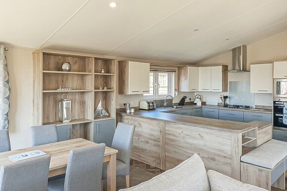 Lakeside 3 Platinum - Shear Barn Holiday Park, Hastings 