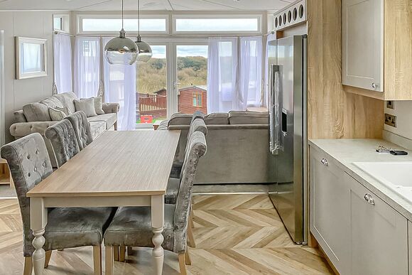 Badgers Wood 11 Platinum - Shear Barn Holiday Park, Hastings 