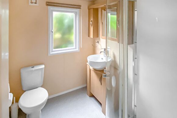 Lakeside 131 Caravan - Shear Barn Holiday Park, Hastings 