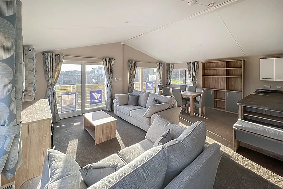 Lakeside 4 Platinum - Shear Barn Holiday Park, Hastings 