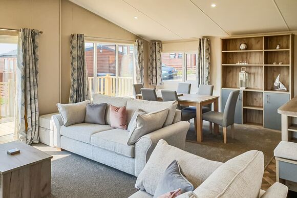 Lakeside 9 Platinum - Shear Barn Holiday Park, Hastings 