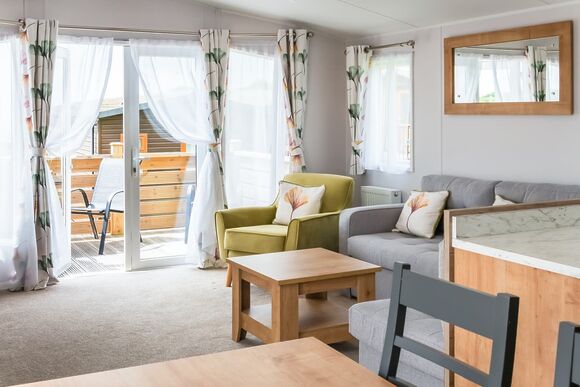 Foxes Run 6 Platinum Caravan - Shear Barn Holiday Park, Hastings 