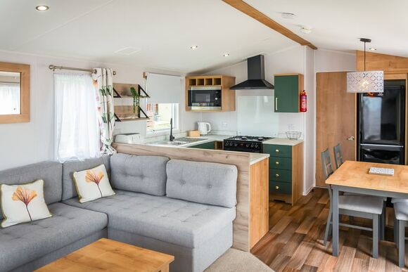 Foxes Run 6 Platinum Caravan - Shear Barn Holiday Park, Hastings 