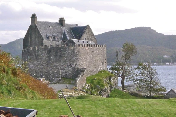 Duntrune Castle, Crinan
