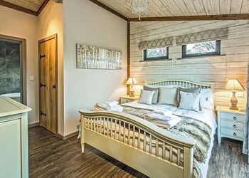 Woodland View Superior 3 Bed - The Sherwood Hideaway Lodges, Perlethorpe, Newark-on-Trent