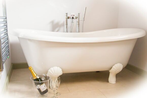 Woodland Escape 1 Bed - The Sherwood Hideaway Lodges, Perlethorpe, Newark-on-Trent