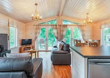 Fawn View Lodge - Silver Trees, Cannock Chase
