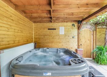 Silver Trees Cottage - Silver Trees, Cannock Chase