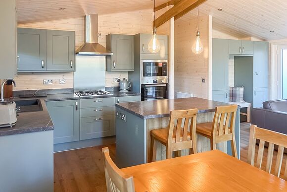 Buck View Lodge - Silver Trees, Cannock Chase