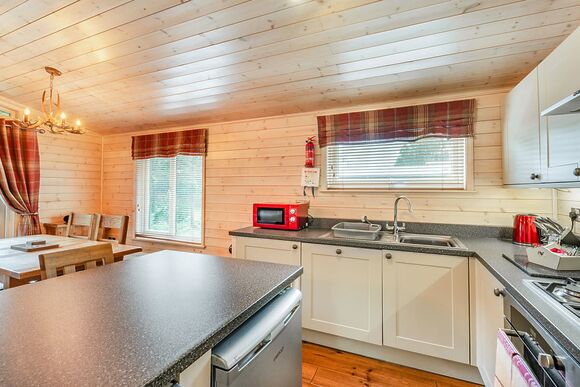 Buck View Lodge - Silver Trees, Cannock Chase