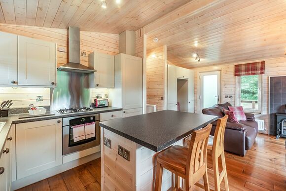 Buck View Lodge - Silver Trees, Cannock Chase