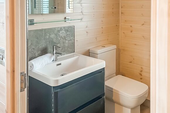 Buck View Lodge - Silver Trees, Cannock Chase