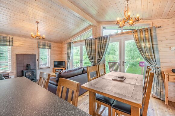 Doe View Lodge - Silver Trees, Cannock Chase