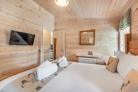 Doe View Lodge - Silver Trees, Cannock Chase