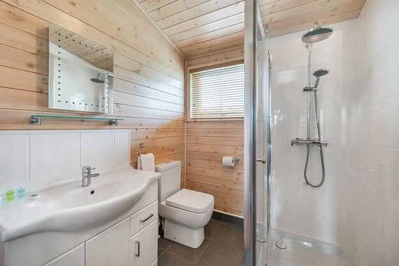 Doe View Lodge - Silver Trees, Cannock Chase