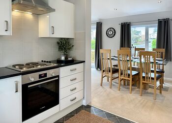 Mullion 4 Bedroom with Decking and Hot Tub - Silver Sands Holiday Park - Cornwall, Helston