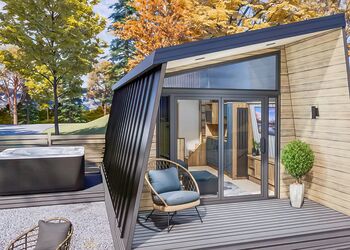 Signature Cove Lodge with Hot Tub & Private Garden - Silver Sands Holiday Park - Cornwall, Helston