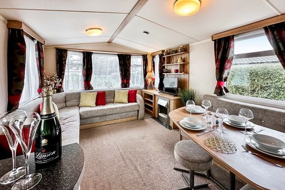 Kennack 3 Bedroom &ndash; Pet Friendly - Silver Sands Holiday Park - Cornwall, Helston