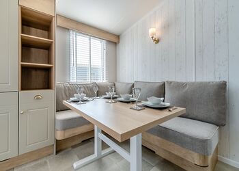 Platinum Caravan 6 (Pet) - Skegness Fields, Skegness