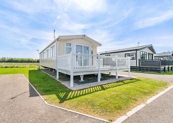 Platinum Caravan 6 Berth (2 bed) - Skegness Fields, Skegness