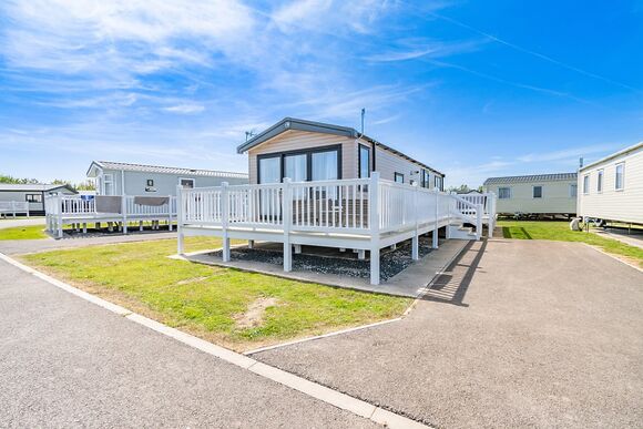Platinum Caravan 6 (Pet) - Skegness Fields, Skegness
