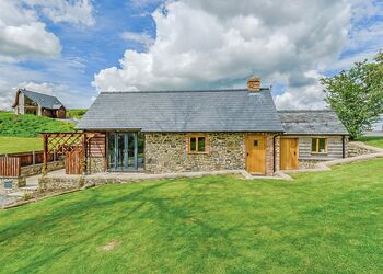 Slate House Cottage - Slate House Lodges, Little London, Nr Llandinam