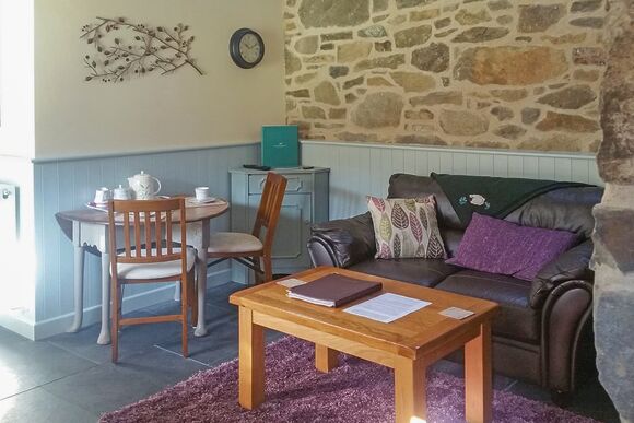 Slate House Cottage - Slate House Lodges, Little London, Nr Llandinam