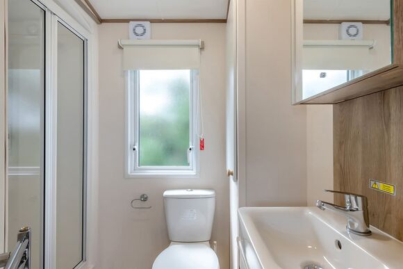 Bronze Caravan with decking, Bronze Caravan with decking P - Looe Bay, Looe