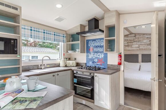 Bronze Premium 1 Bedroom Caravan, Sleeps 2 P, Bronze Premium 1 Bedroom Caravan, Sleeps 2 - Looe Bay, Looe