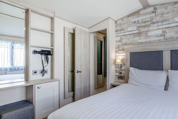 Bronze Premium 1 Bedroom Caravan, Sleeps 2 P, Bronze Premium 1 Bedroom Caravan, Sleeps 2 - Looe Bay, Looe