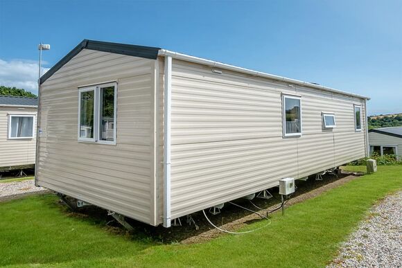 Silver 2 Bedroom Caravan, Sleeps 6 - Looe Bay, Looe