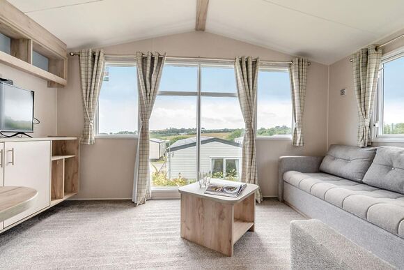 Silver Caravan with parking 6 - Looe Bay, Looe