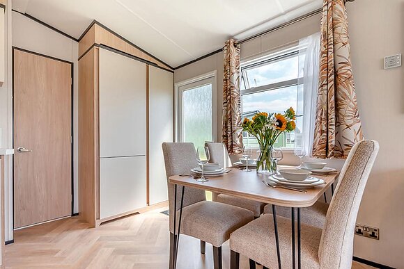 Silver Premium 2 Caravan slps 6 parking, decking P - Looe Bay, Looe